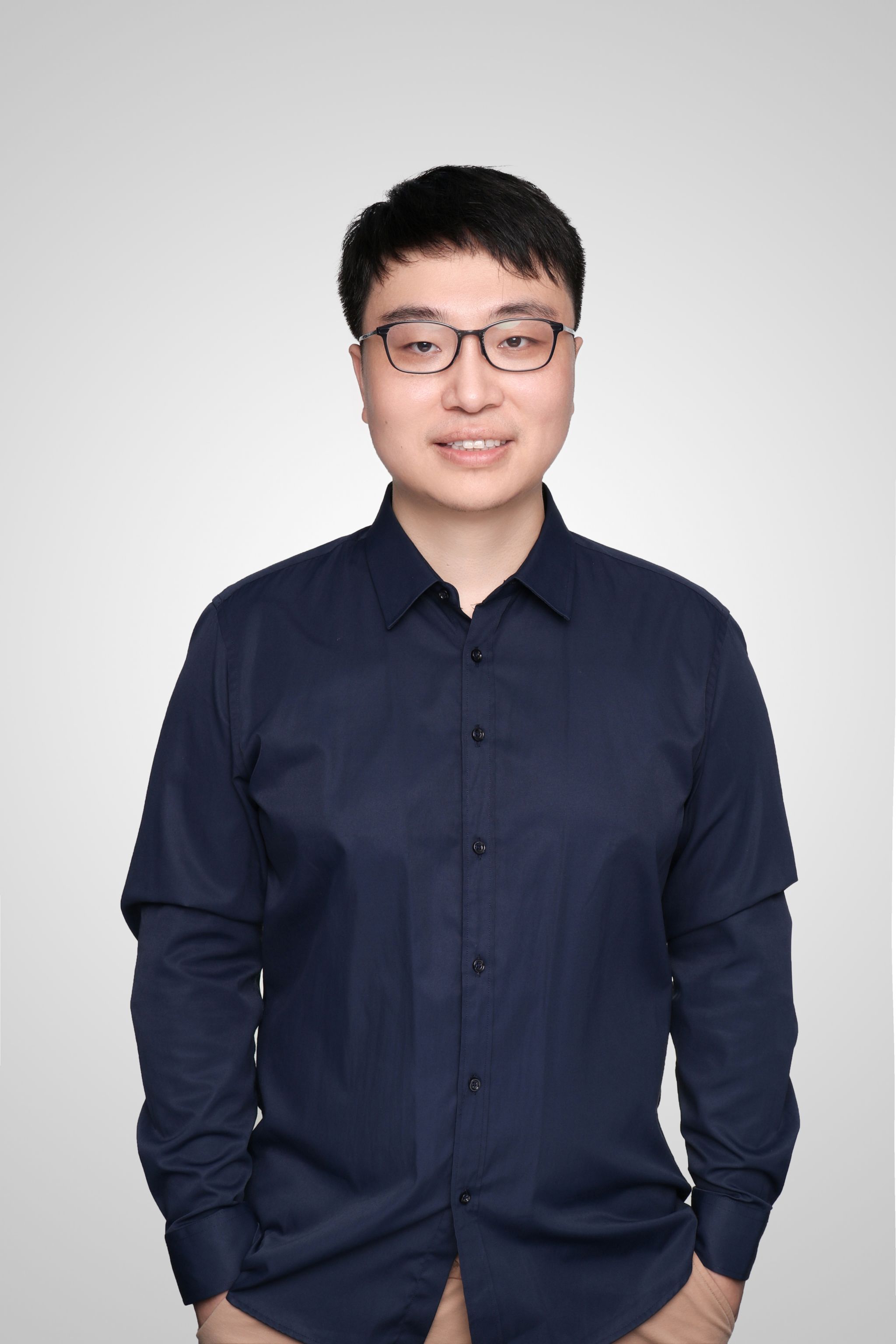 朱洲.jpg